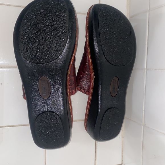 Dark red Born clogs with floral patterned leather - Picture 6 of 8